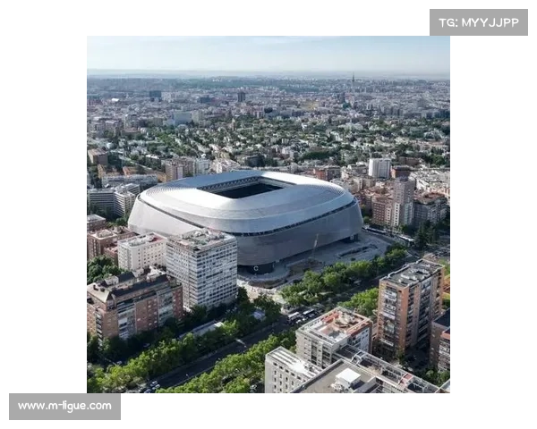 伯纳乌球场完成顶棚改造工程，可全天候举办欧冠赛事