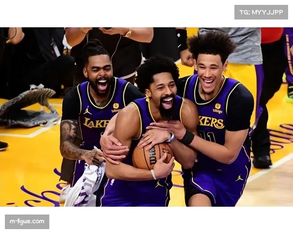 湖人101-105不敌雄鹿，Vision Pro首场沉浸式直播完成技术验证